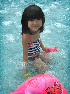 Cleo in pool